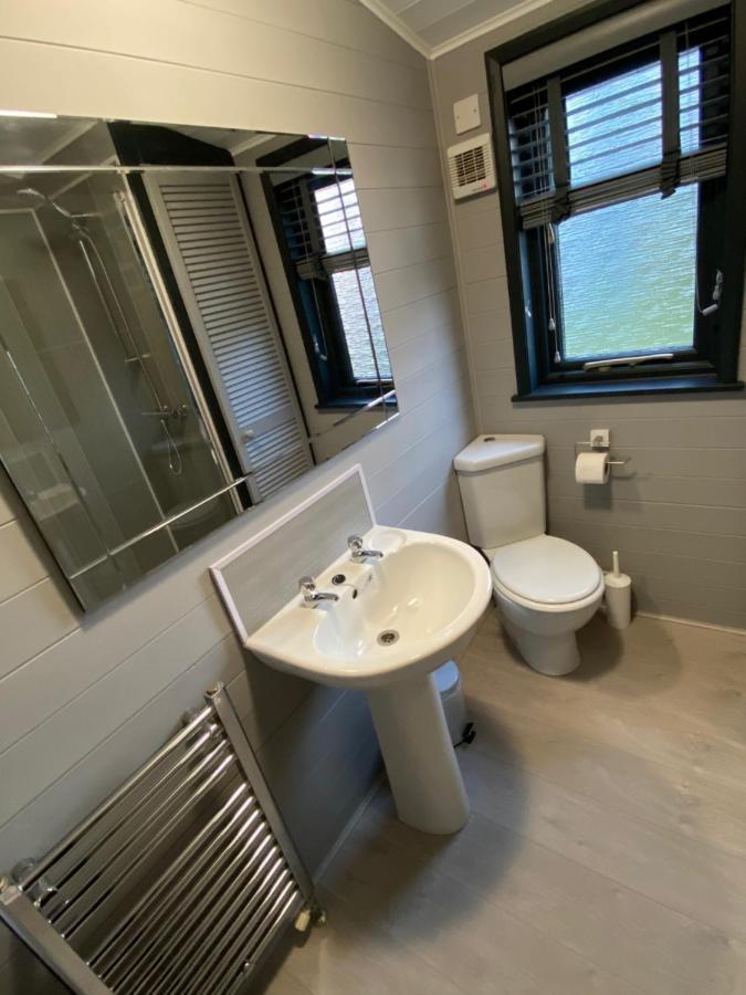 L19 - Penrhyn With Hot Tub